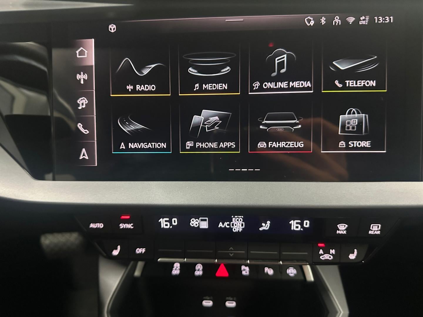 Bild über Audi A3 Sportback S line 35 TFSI S tronic - für weitere Informationen kontaktieren Sie den Audi Partner