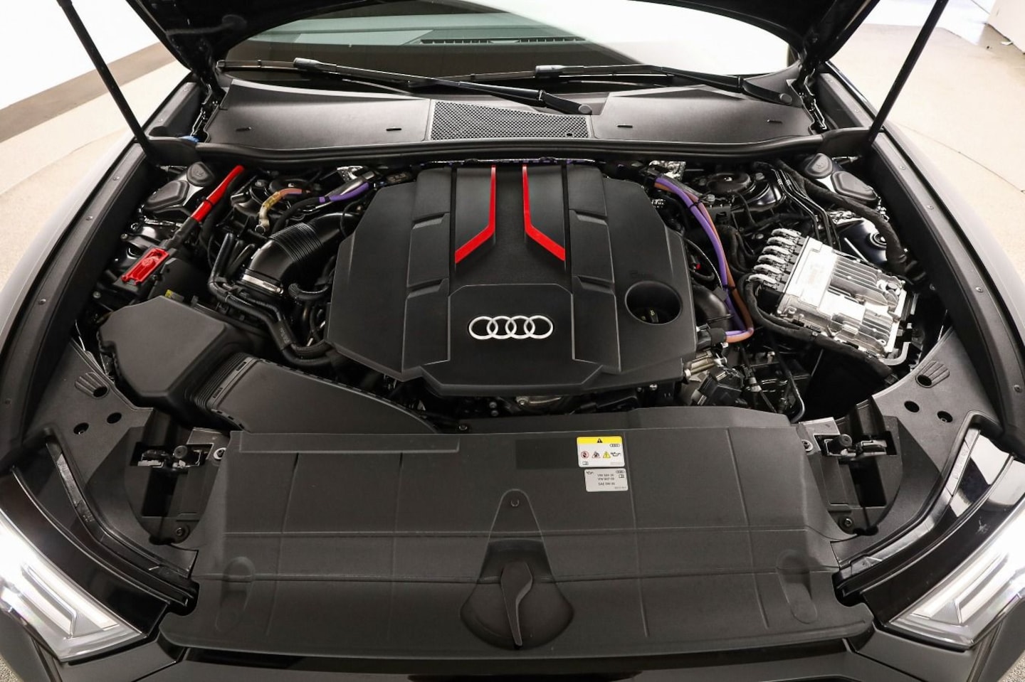 Bild über Audi S6 Limousine TDI quattro tiptronic - für weitere Informationen kontaktieren Sie den Audi Partner
