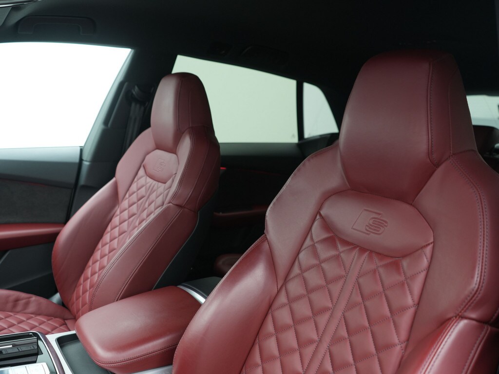Image about Audi SQ8 TFSI quattro tiptronic