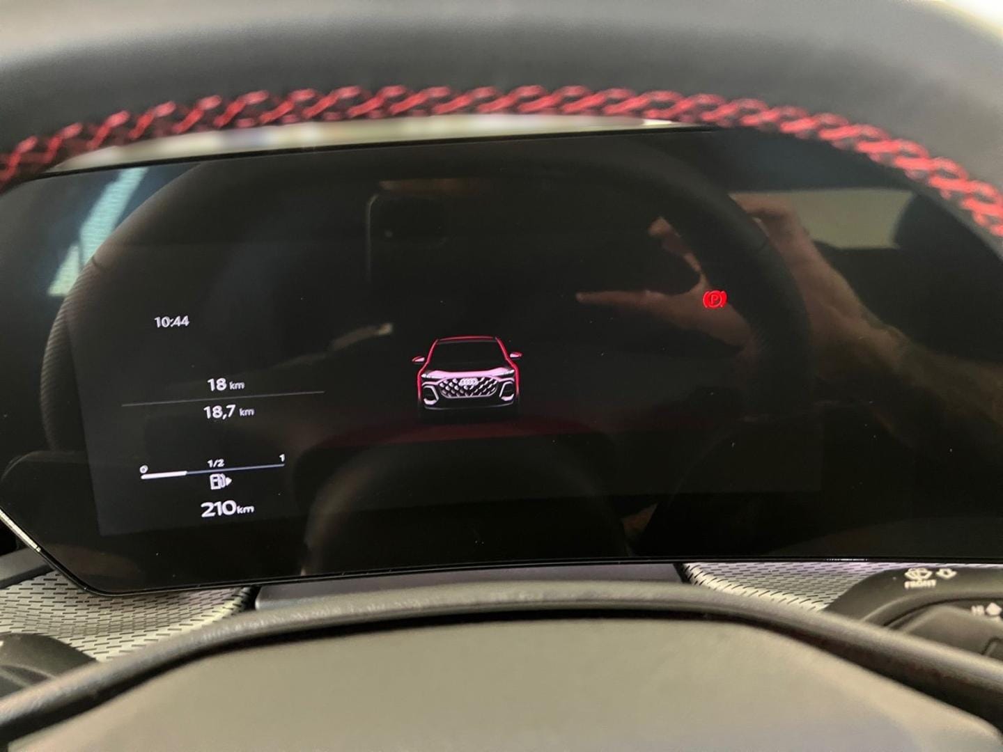 Bild über Audi Q5 SUV TDI quattro 150 kW S tronic - für weitere Informationen kontaktieren Sie den Audi Partner