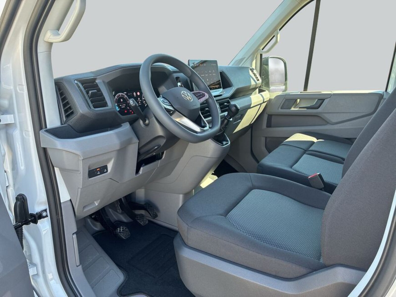 Volkswagen Crafter Kasten mittlerer Radstand – Bild 9