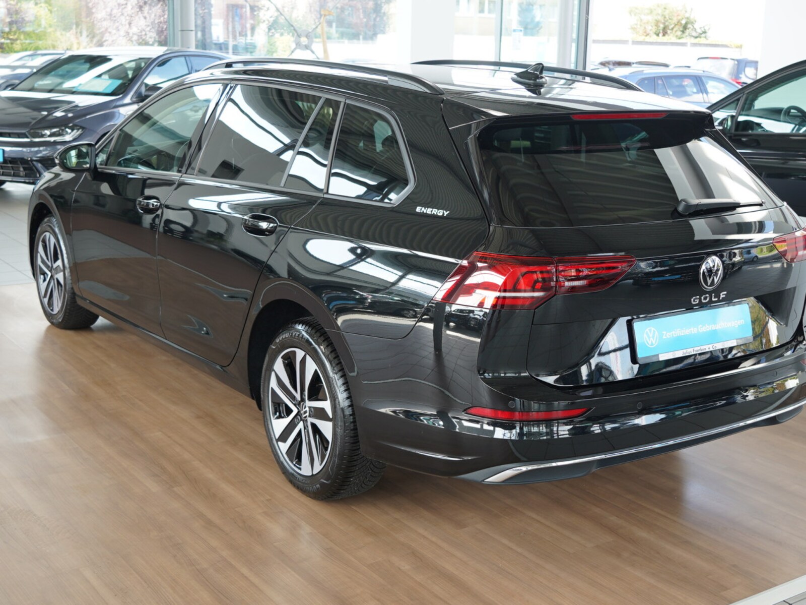 Volkswagen Golf Variant – Bild 8