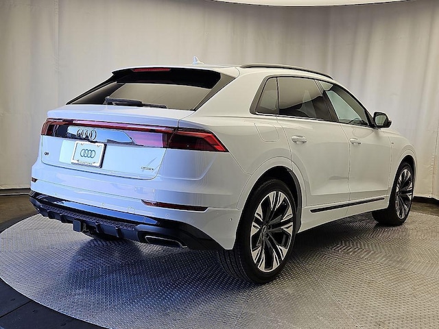 2026 Audi Q8
