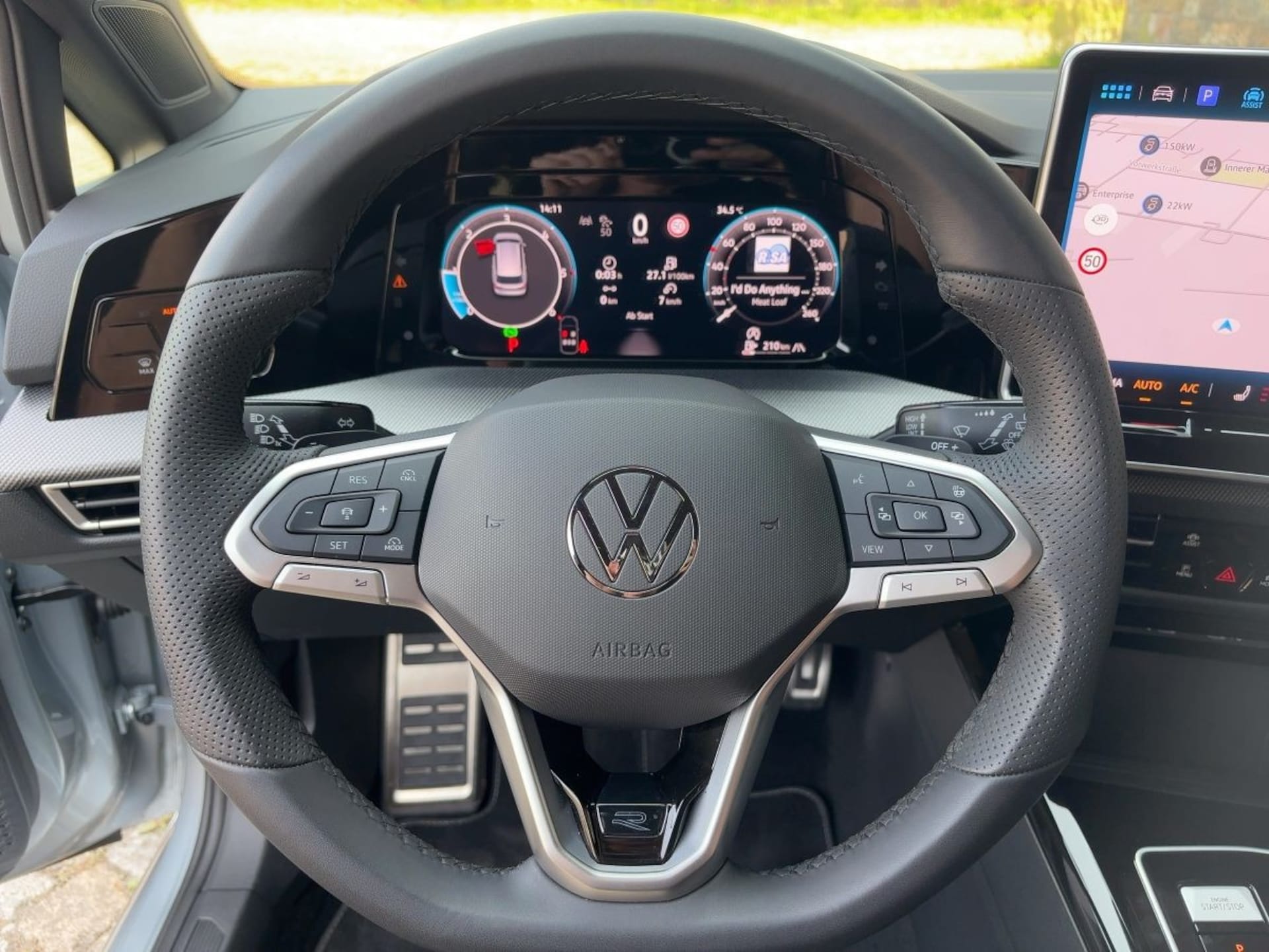 Volkswagen Golf Variant R-Line