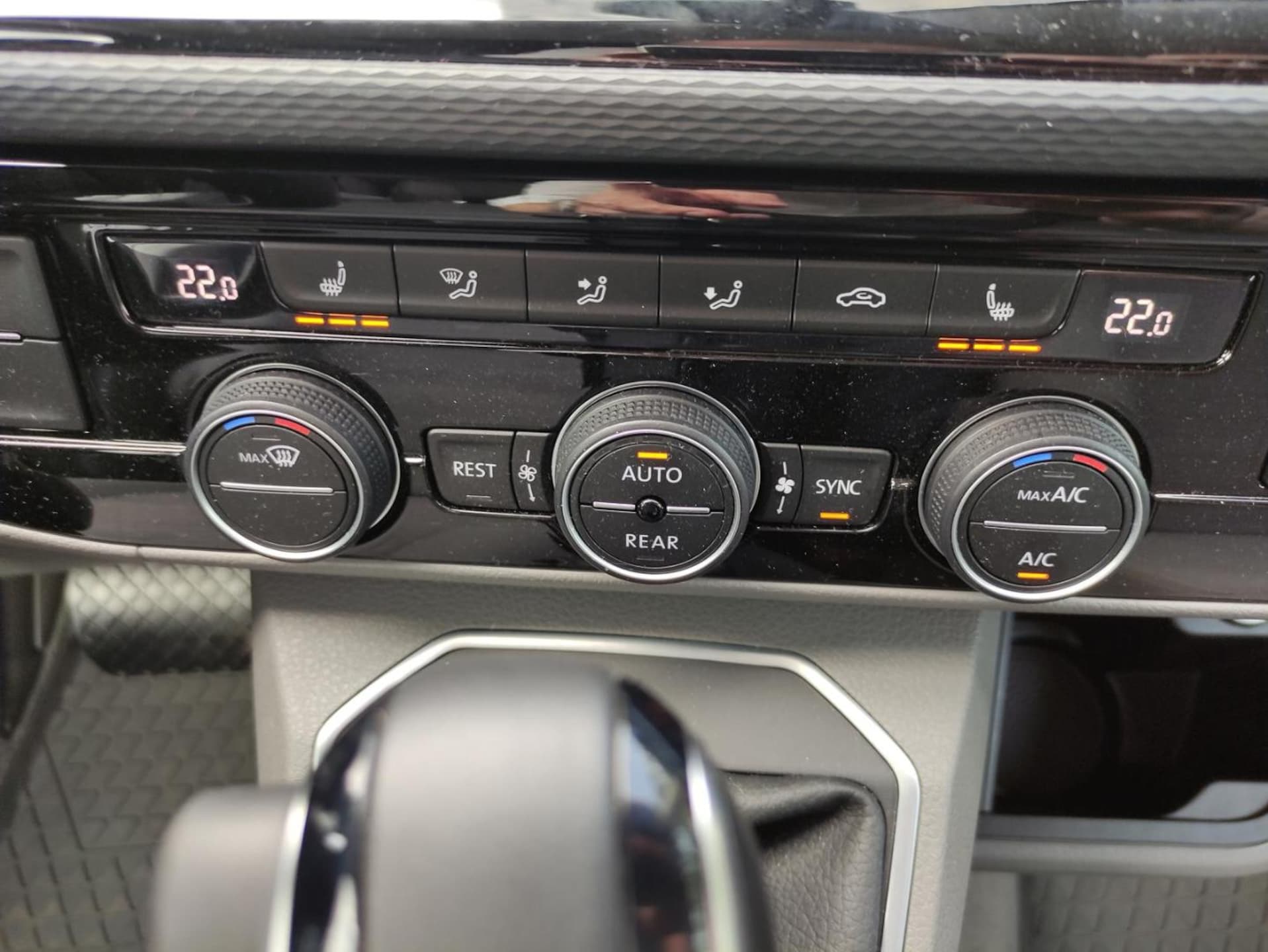 Volkswagen T6.1 California Ocean