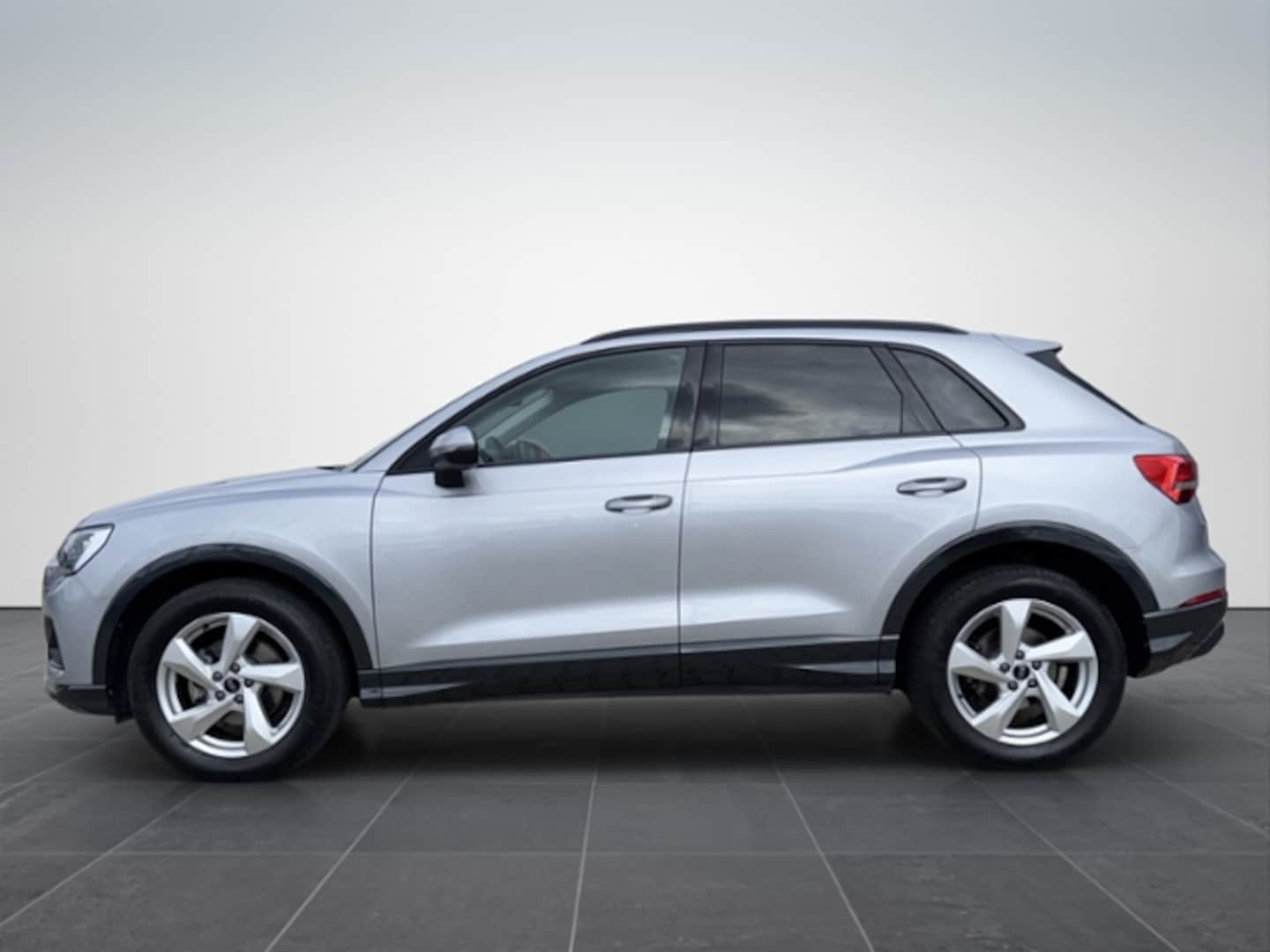 Bild über Audi Q3 advanced 35 TFSI S tronic - für weitere Informationen kontaktieren Sie den Audi Partner