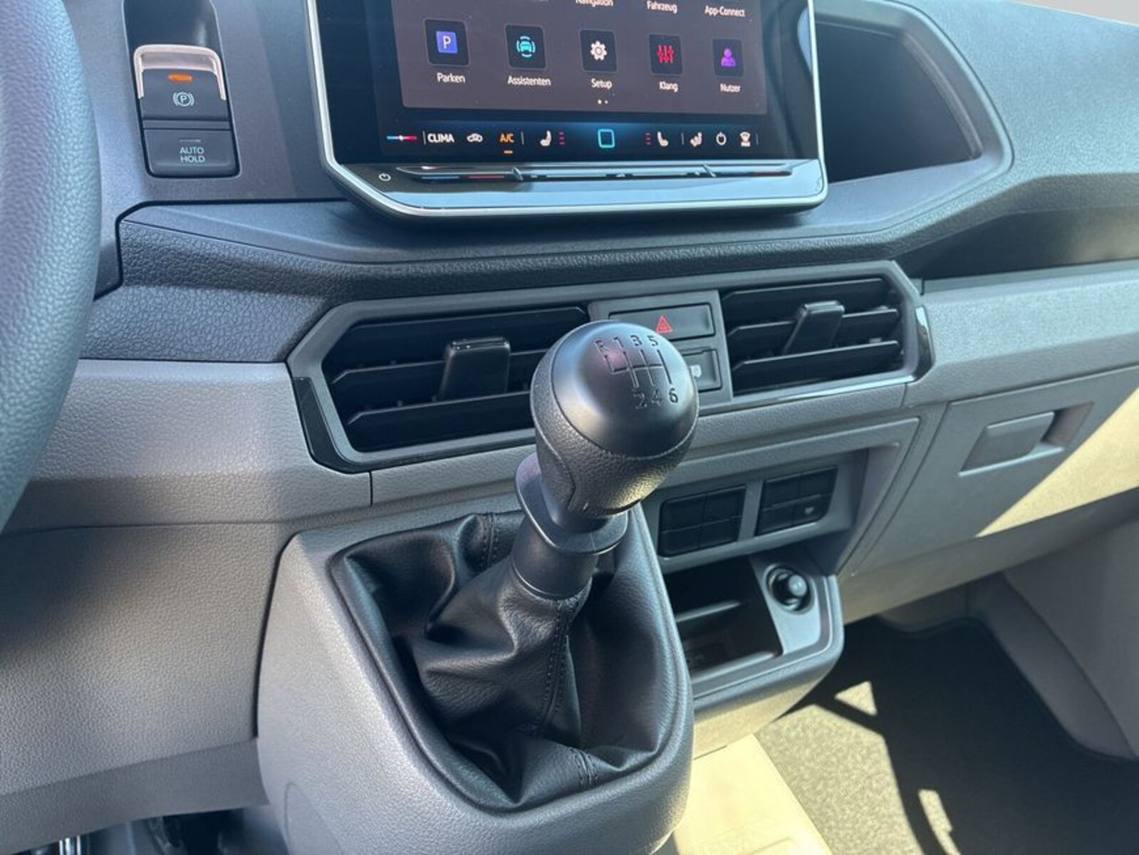 Volkswagen Crafter Kasten mittlerer Radstand – Bild 14