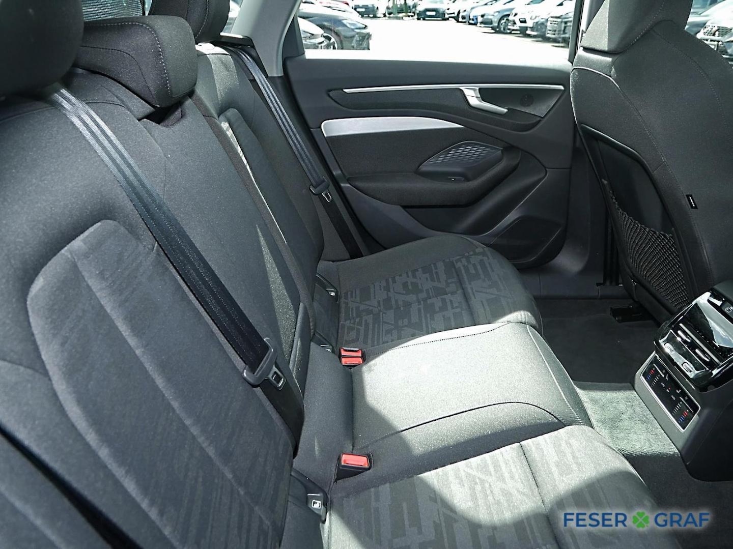 Bild über Audi A6 Avant TDI quattro 150 kW S tronic - für weitere Informationen kontaktieren Sie den Audi Partner