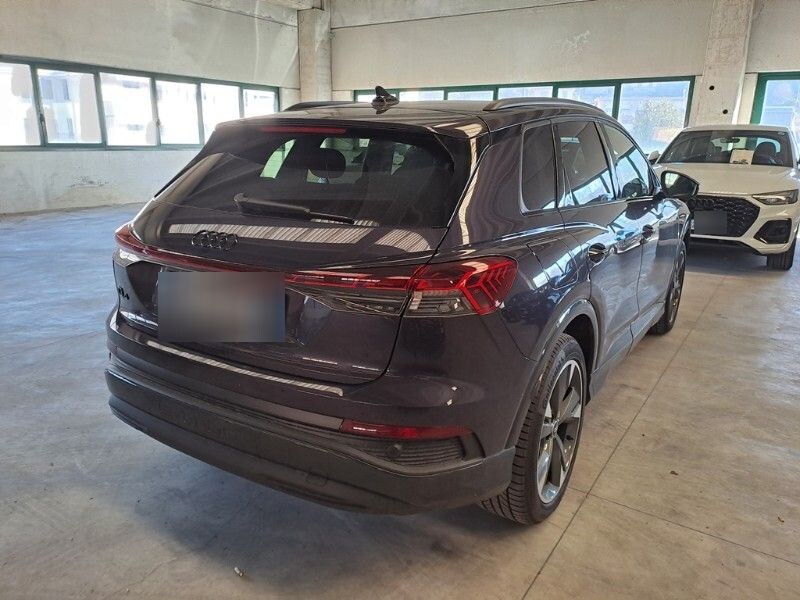 Bild über Audi Q4 e-tron 45 e-tron - für weitere Informationen kontaktieren Sie den Audi Partner