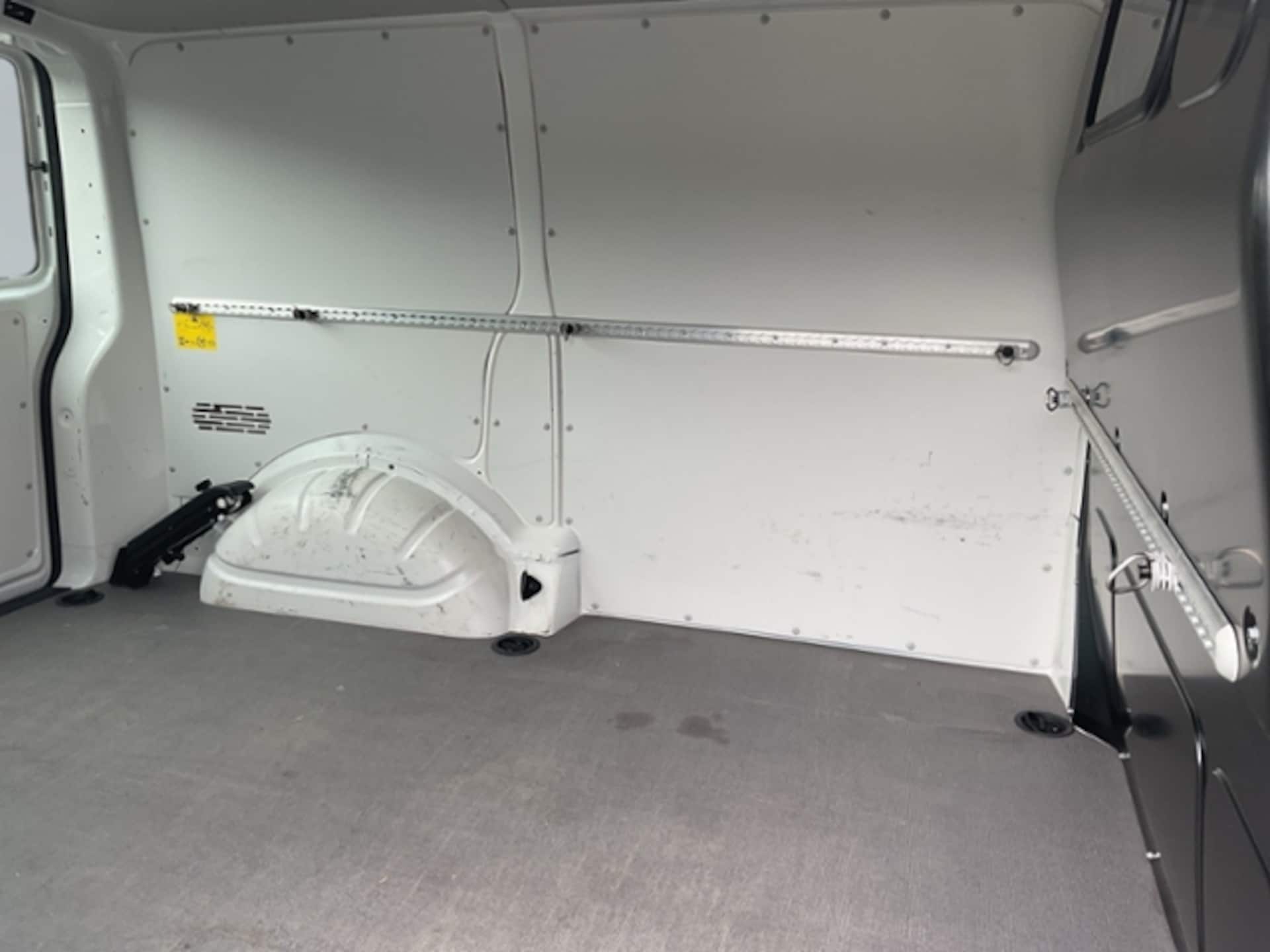 Volkswagen T6.1 Transporter Kasten kurzer Radstand EcoProfi