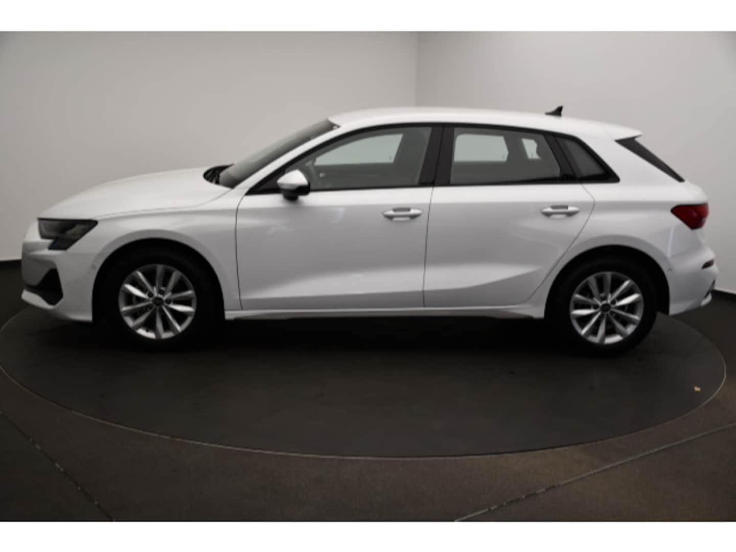 Bild über Audi A3 Sportback 35 TFSI S tronic - für weitere Informationen kontaktieren Sie den Audi Partner