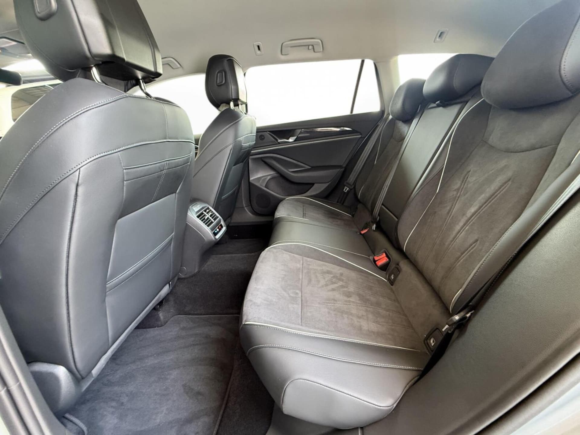 Volkswagen Passat Business