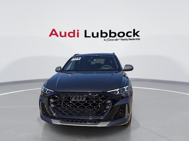 2025 Audi RS Q8 SUV performance