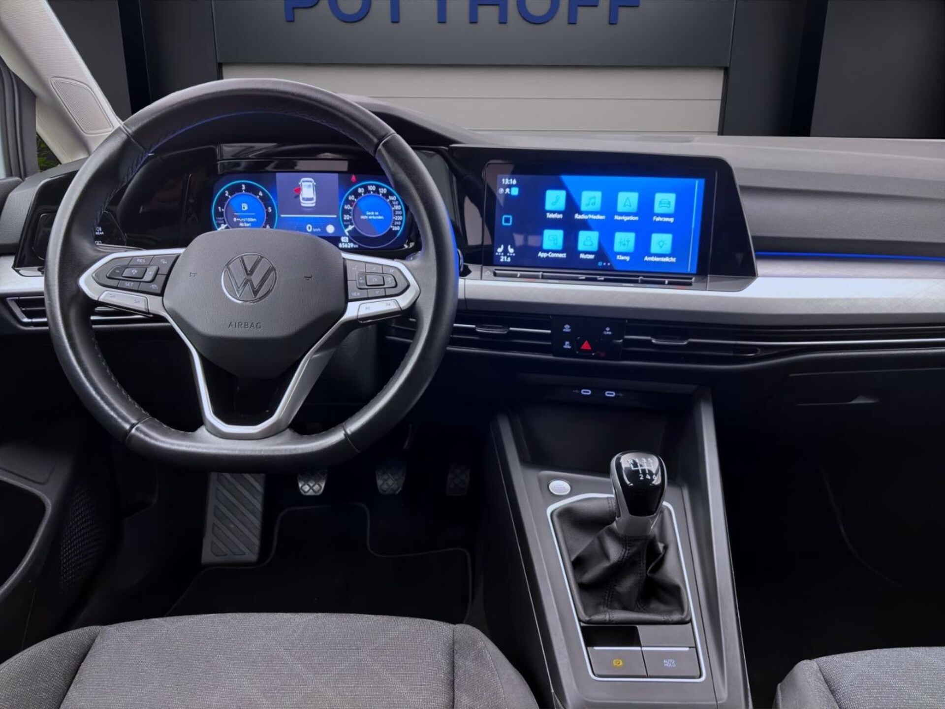 Volkswagen Golf Variant Life