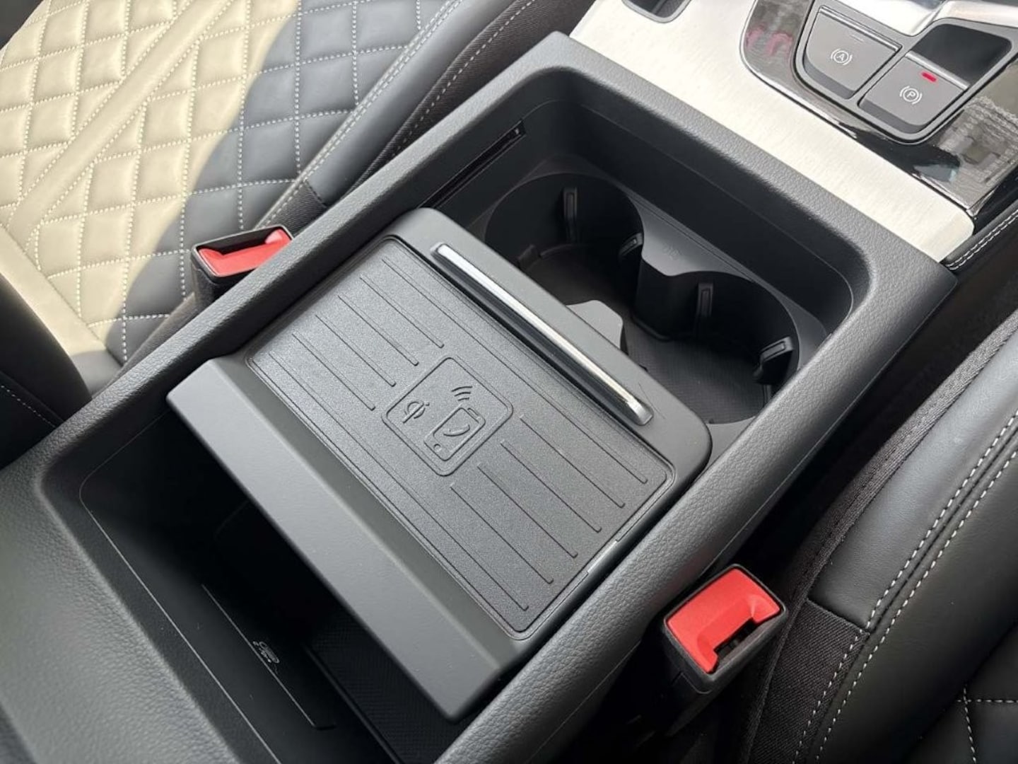 Audi Q5 Sportback 40 TDI quattro S line 150(204) kW(PS) S tronic for more details contact your dealer