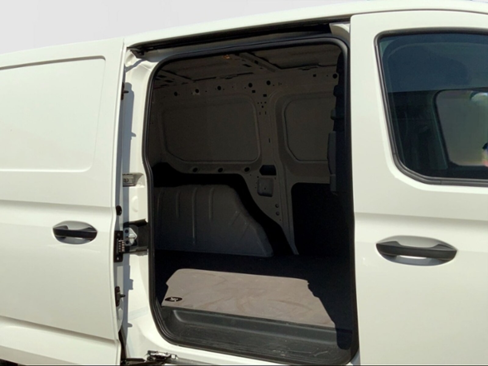 Volkswagen Caddy Maxi Cargo – Bild 8