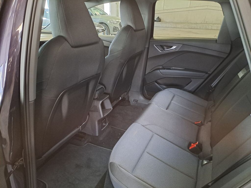 Bild über Audi Q4 e-tron 45 e-tron - für weitere Informationen kontaktieren Sie den Audi Partner