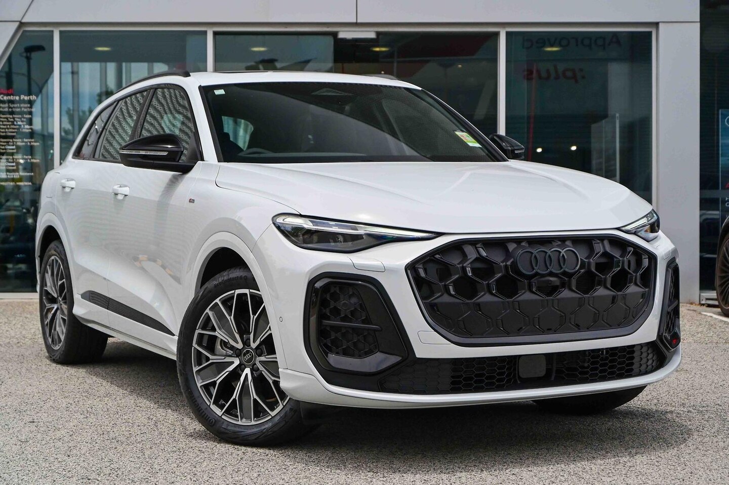Image about Audi Q5 SUV TDI quattro 150 kW sport