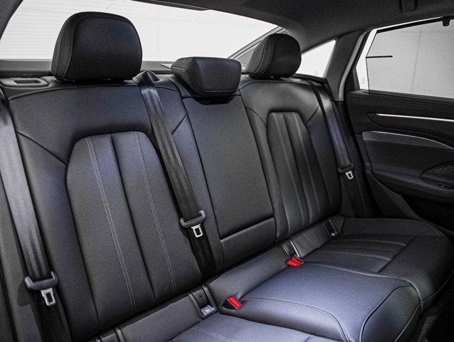 2026 Audi A6 Premium Plus - Photo 13