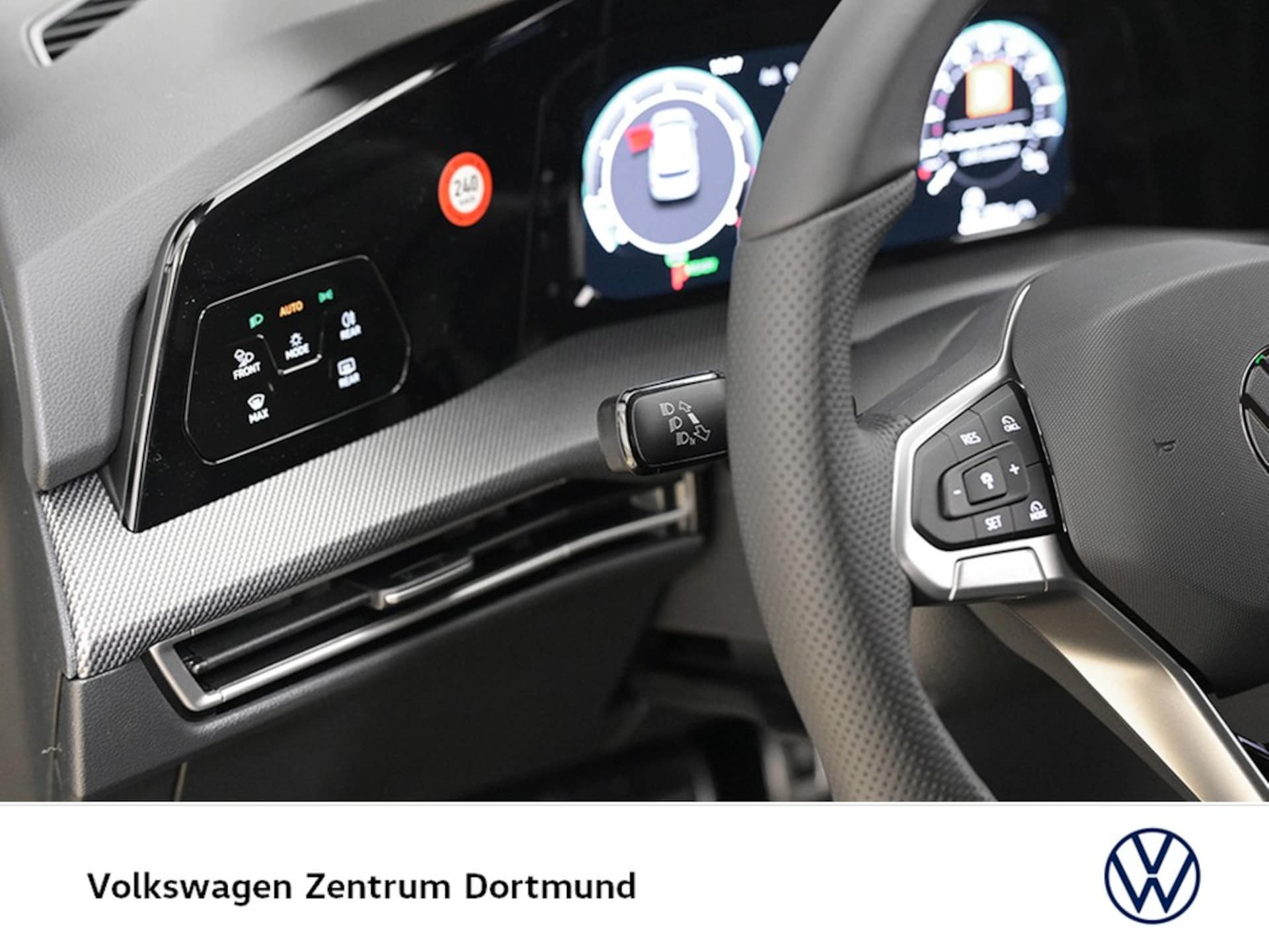 Volkswagen Golf R-Line