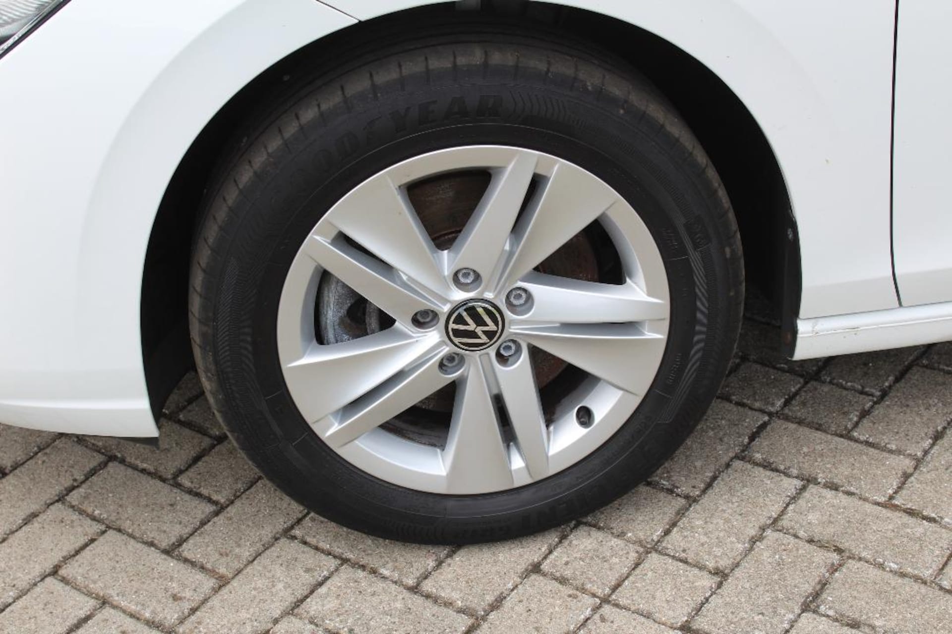 Volkswagen Golf Variant Life