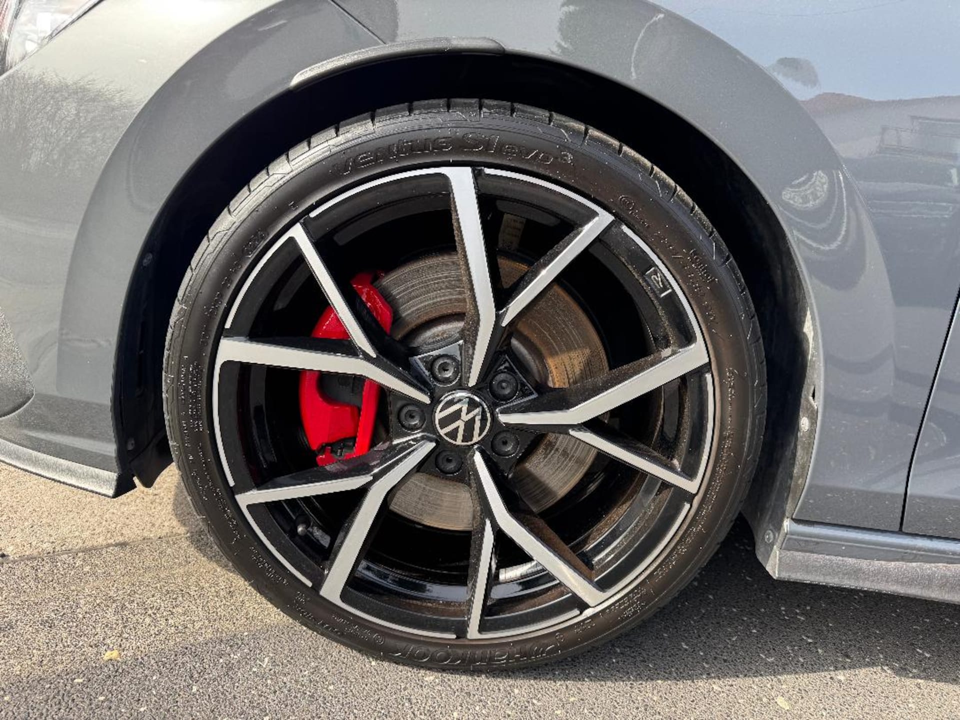 Volkswagen Golf GTI