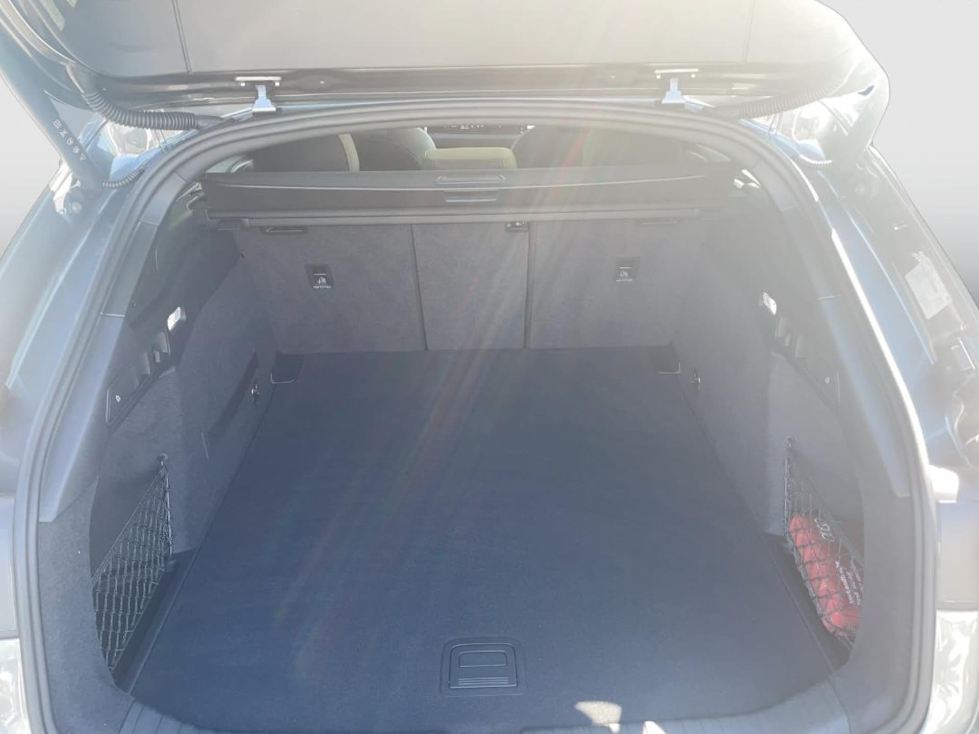 Audi A6 Avant e-tron edition one