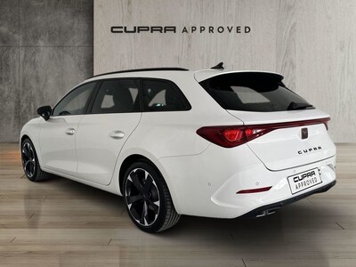 CUPRA Leon Sportstourer 1.5 eTSI DSG 110 kW (150 CV) — photo 2