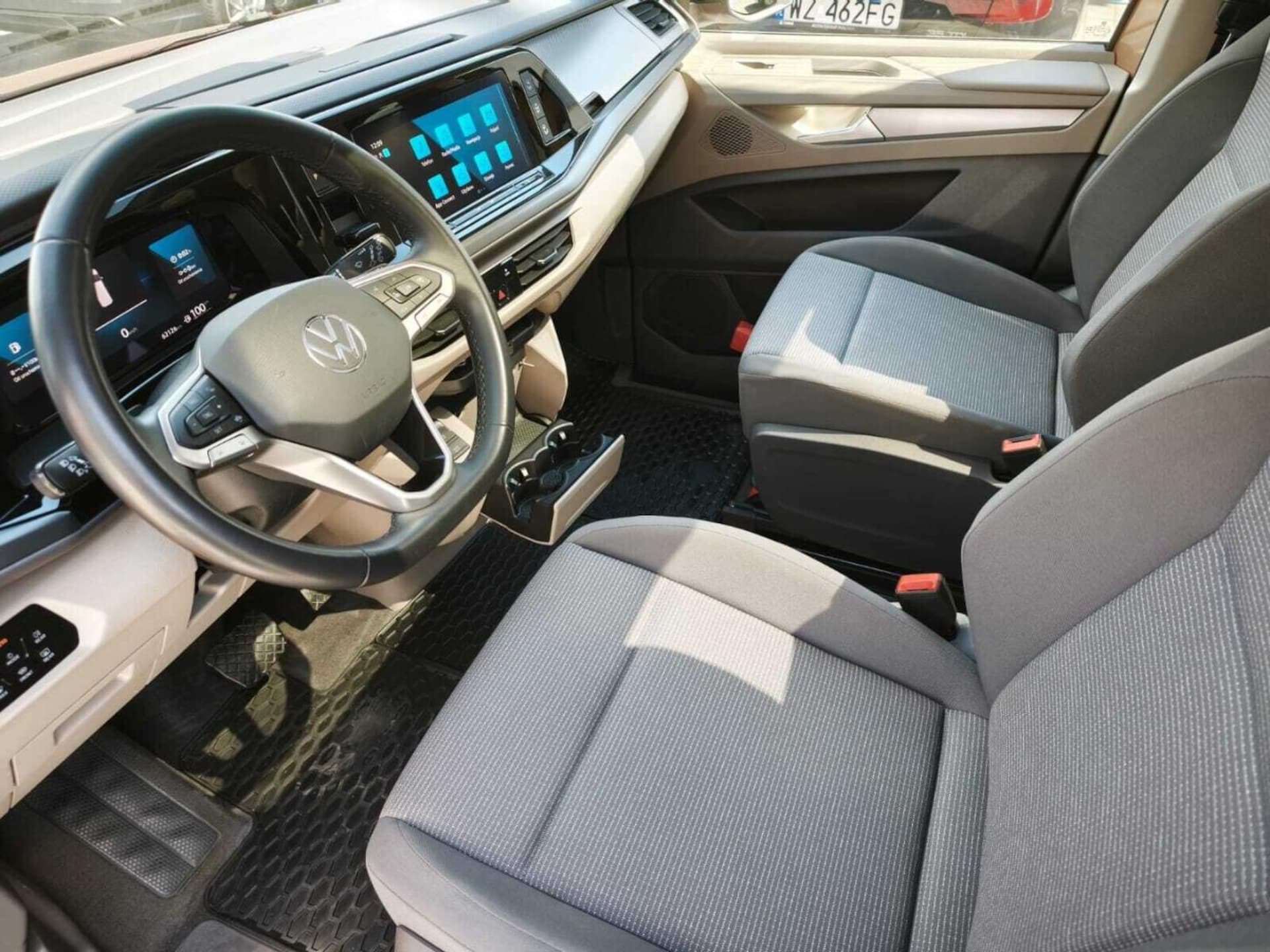 Volkswagen Multivan Model bazowy