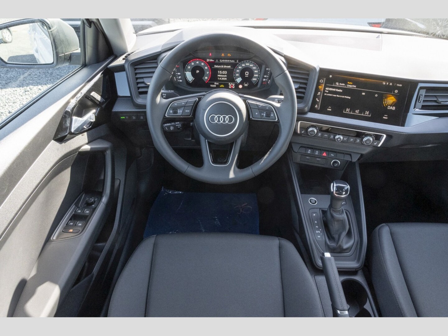 Bild über Audi A1 Sportback advanced 30 TFSI S tronic - für weitere Informationen kontaktieren Sie den Audi Partner