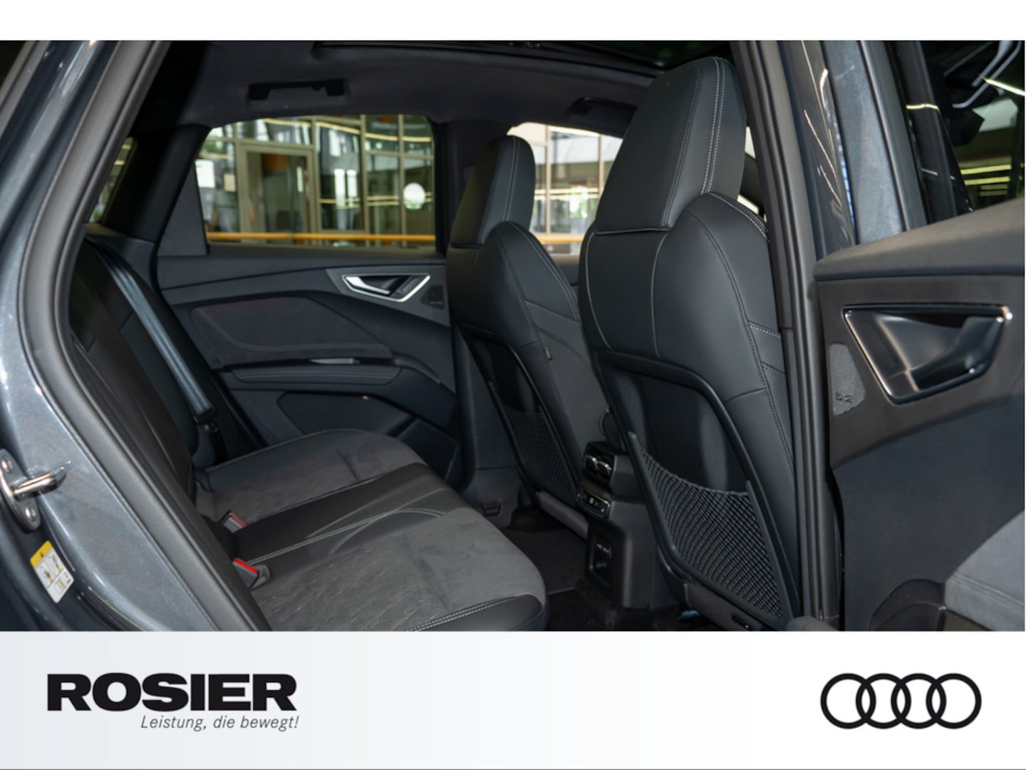 Bild über Audi Q4 Sportback e-tron e-tron quattro 220 kW - für weitere Informationen kontaktieren Sie den Audi Partner