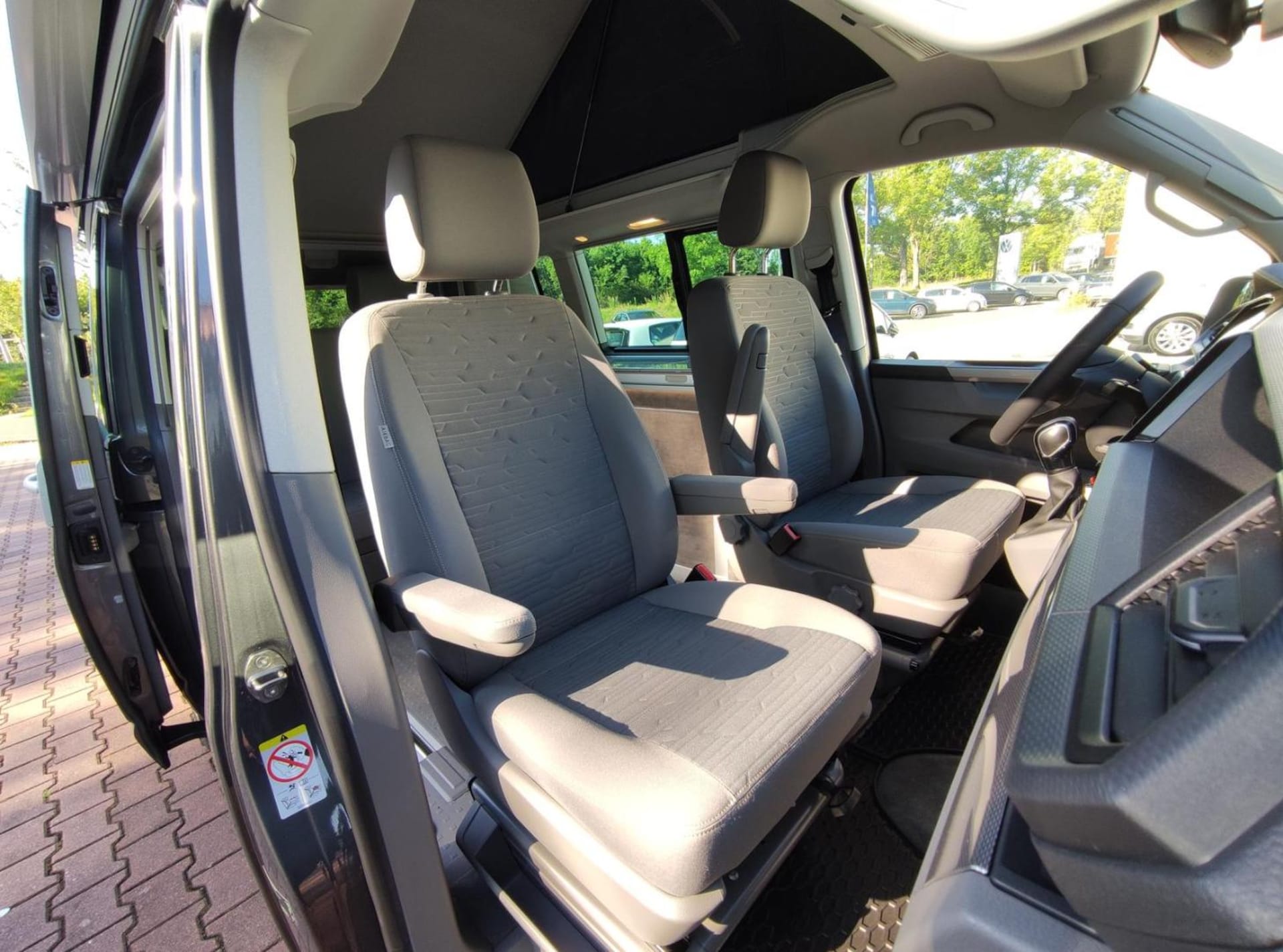 Volkswagen T6.1 California Ocean