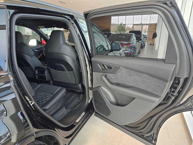 2026 Audi SQ7 Prestige - Photo 12