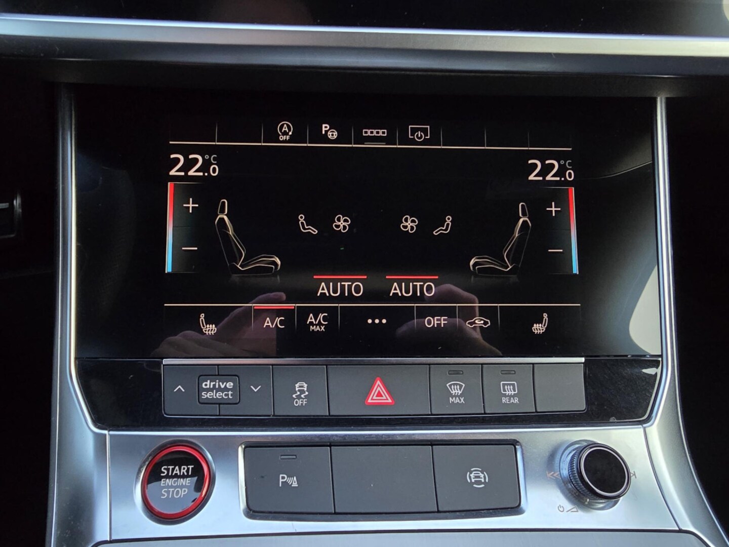 Bild über Audi S6 Avant TDI quattro tiptronic - für weitere Informationen kontaktieren Sie den Audi Partner