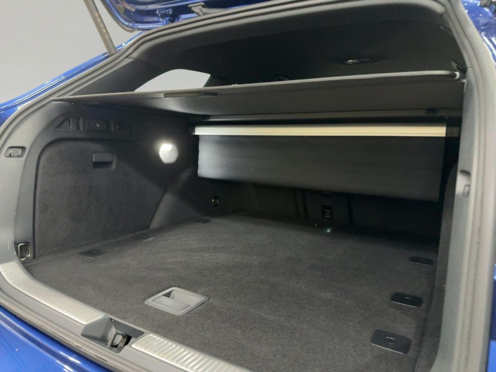 Volkswagen Passat – Bild 8