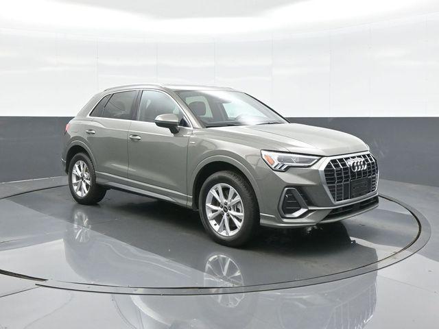 2025 Audi Q3 45 TFSI S Line Premium quattro's photo