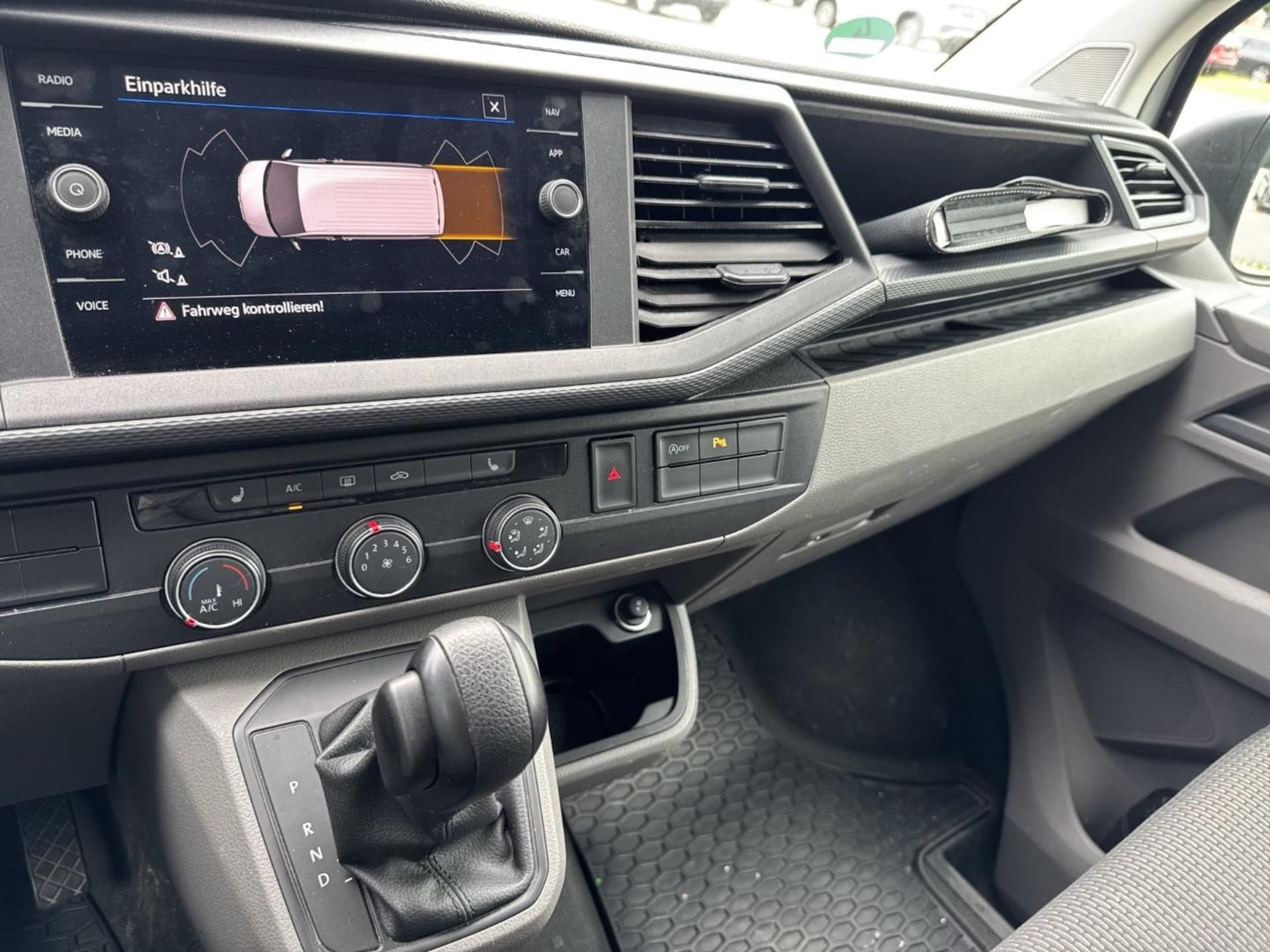 Volkswagen T6.1 Transporter Kasten kurzer Radstand