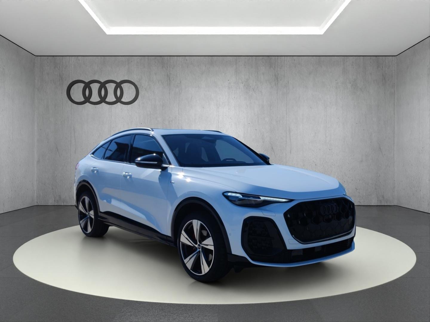 Bild über Audi Q5 Sportback TFSI quattro 150 kW S tronic - für weitere Informationen kontaktieren Sie den Audi Partner