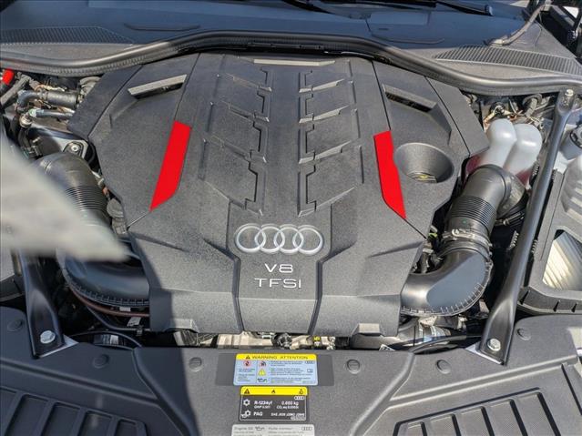 2025 Audi S8 Base - Photo 18