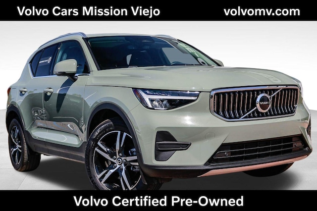 2025 Volvo XC40