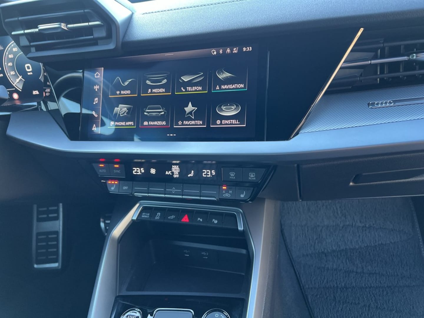 Bild über Audi A3 Sportback TFSI e S line 45 TFSI e S tronic - für weitere Informationen kontaktieren Sie den Audi Partner