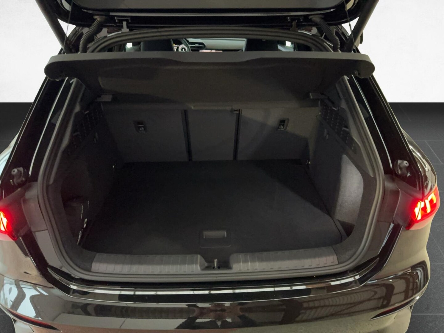 Image about Audi A3 Sportback S line 35 TDI S tronic
