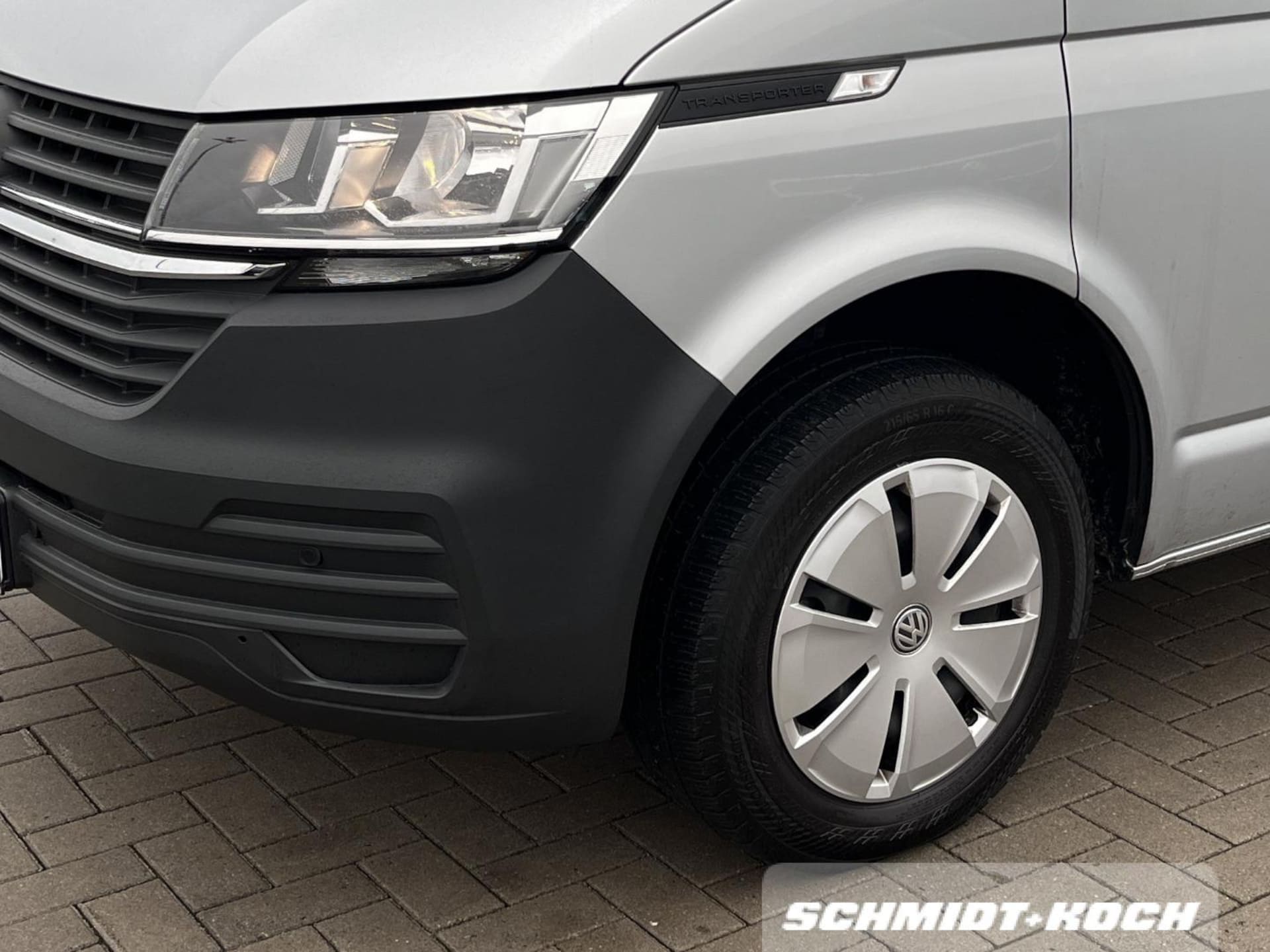 Volkswagen T6.1 Transporter Kombi langer Radstand