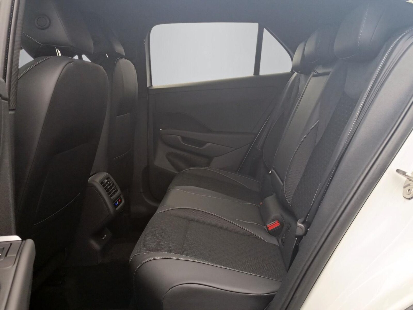 Volkswagen T-Roc – Bild 11