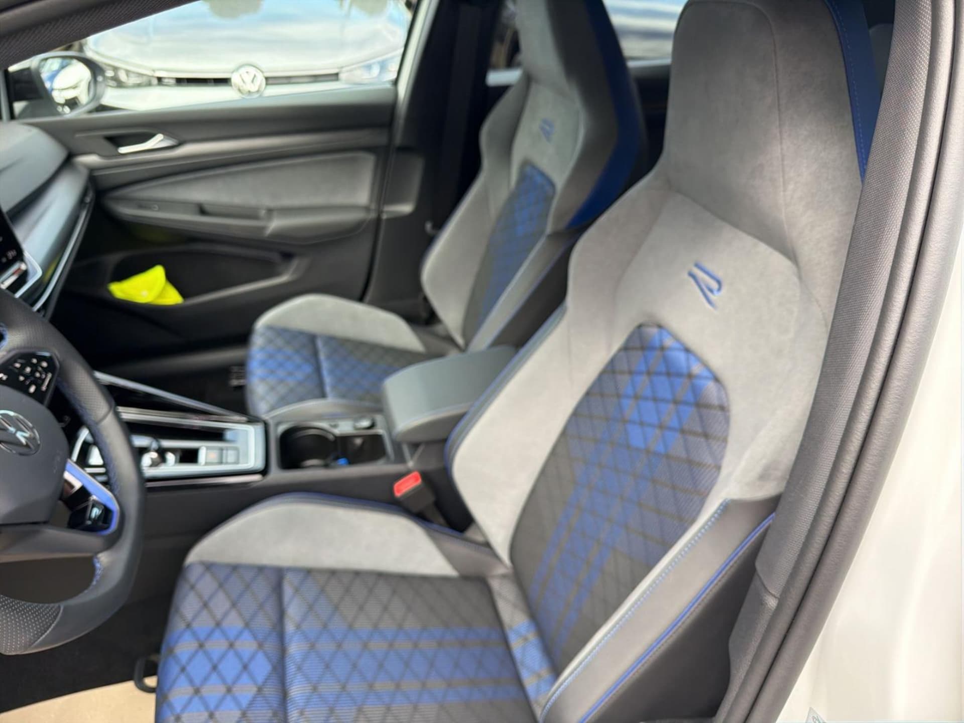 Volkswagen Golf R
