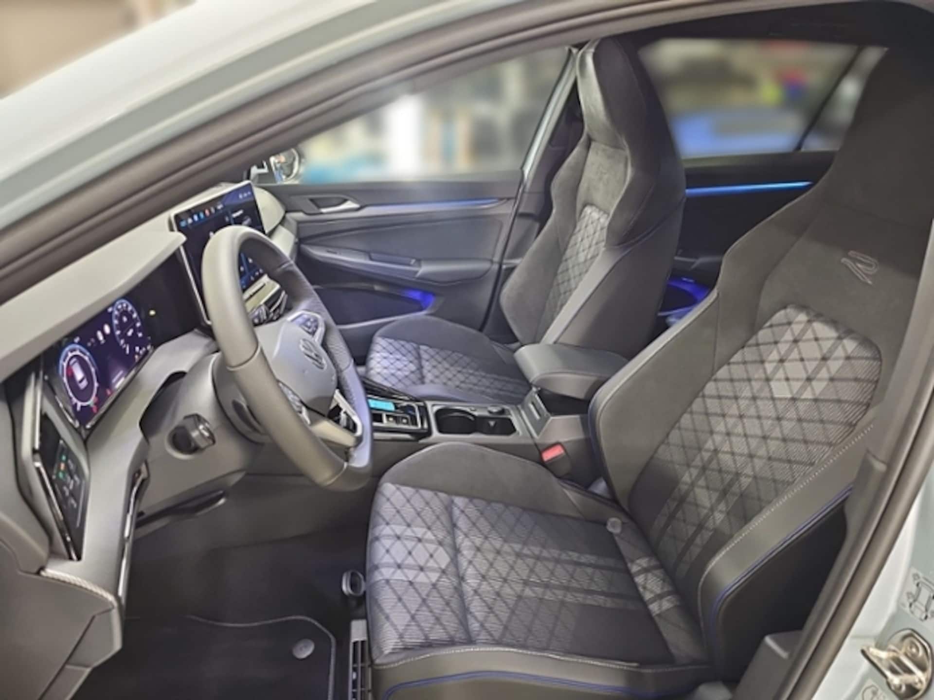 Volkswagen Golf Variant R-Line