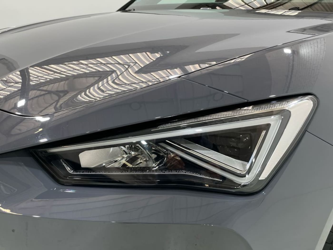 CUPRA Leon León 1.5 eTSI DSG 110 kW (150 CV) — photo 13
