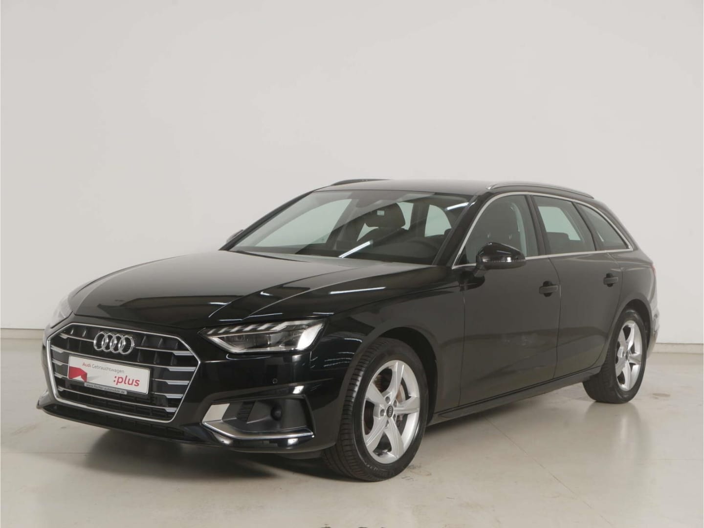 Bild über Audi A4 Avant advanced 40 TFSI S tronic - für weitere Informationen kontaktieren Sie den Audi Partner