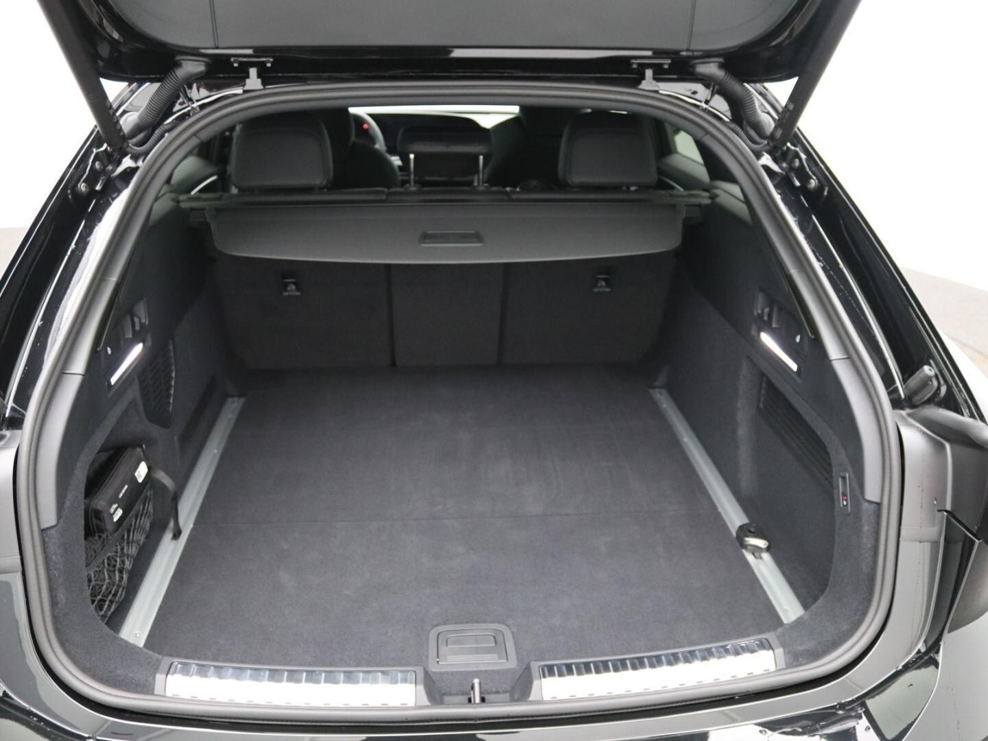 Bild über Audi A6 Avant TDI 150 kW S tronic - für weitere Informationen kontaktieren Sie den Audi Partner