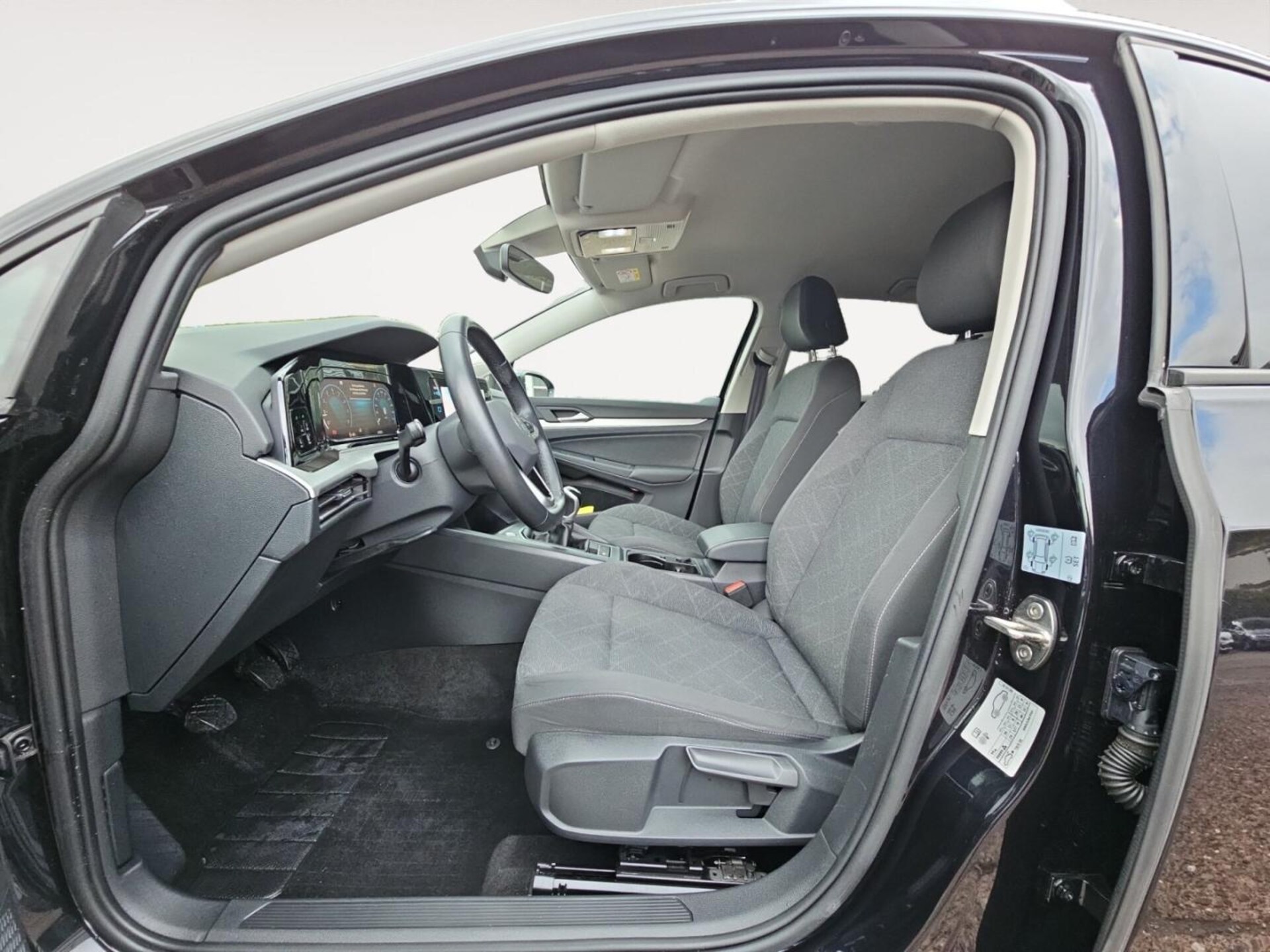 Volkswagen Golf Life